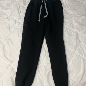 FIGS high rise jogger scrub pants